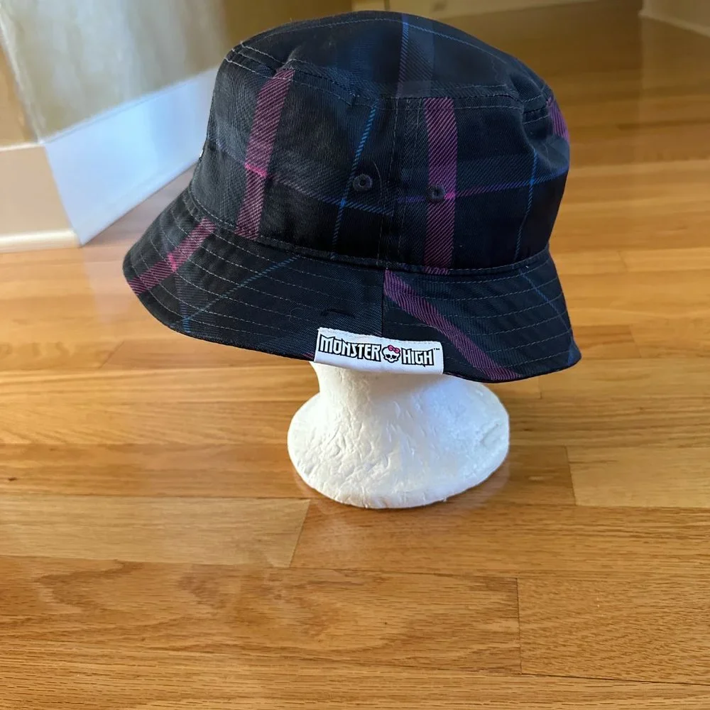 Monster High Plaid Skullette Bucket Hat - Picture 3 of 11